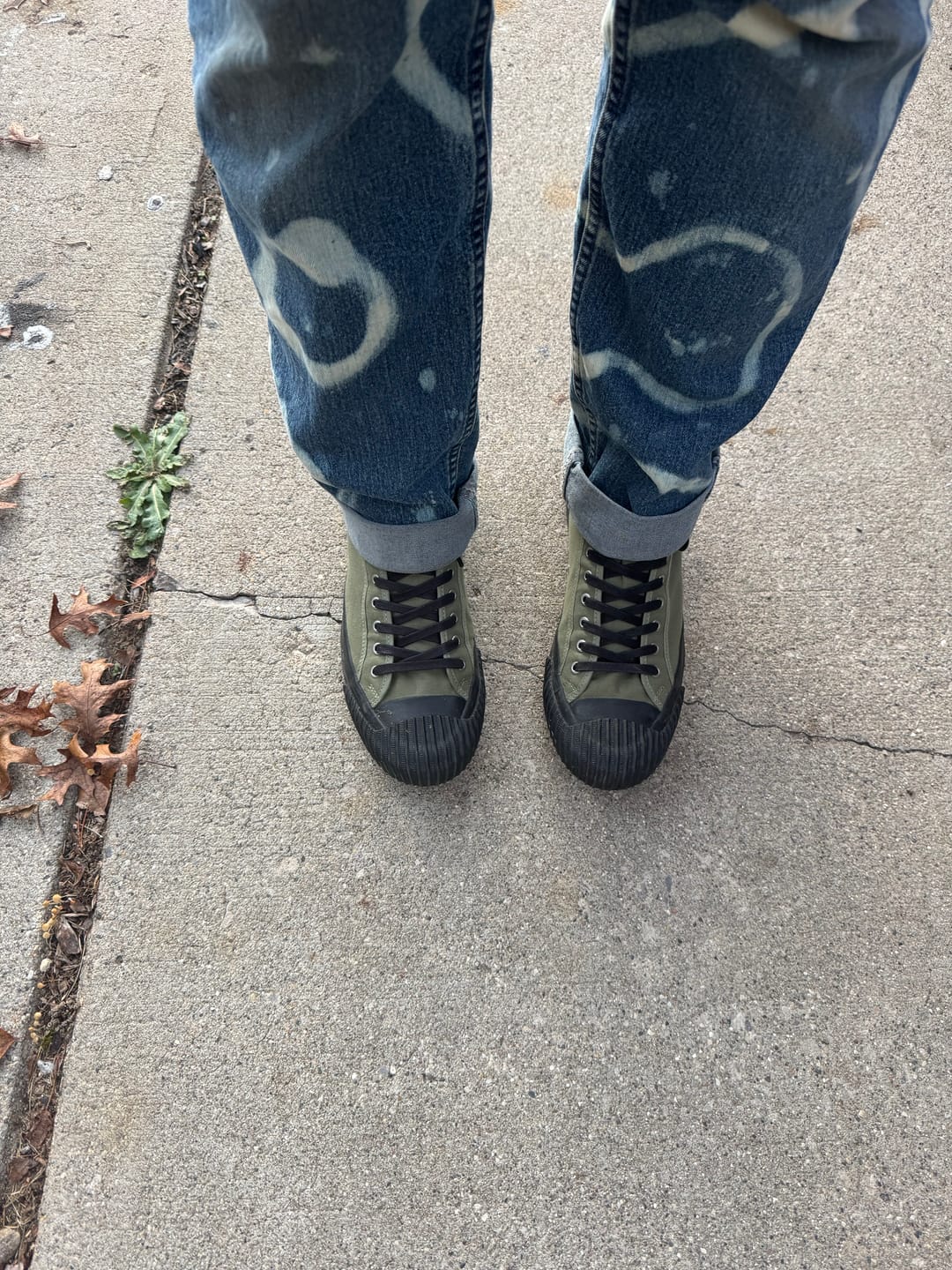 Customer photo review of Grounder High-Top Olive/Black