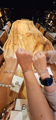 Customer photo review of Noelle Infinity Bracelet