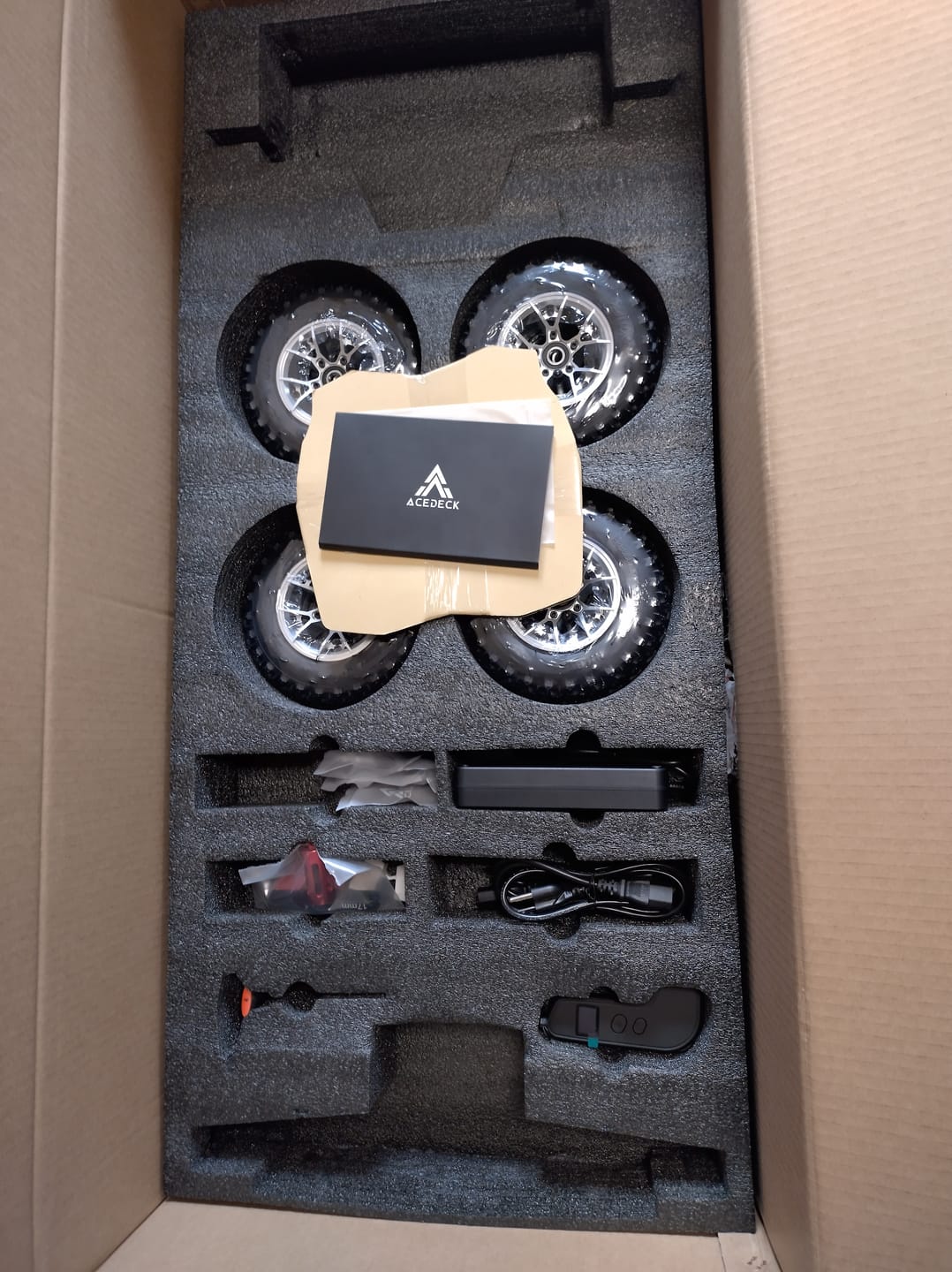 Customer photo review of Acedeck® Nyx Z3 Off-road Electric Skateboard-【Super Sale】