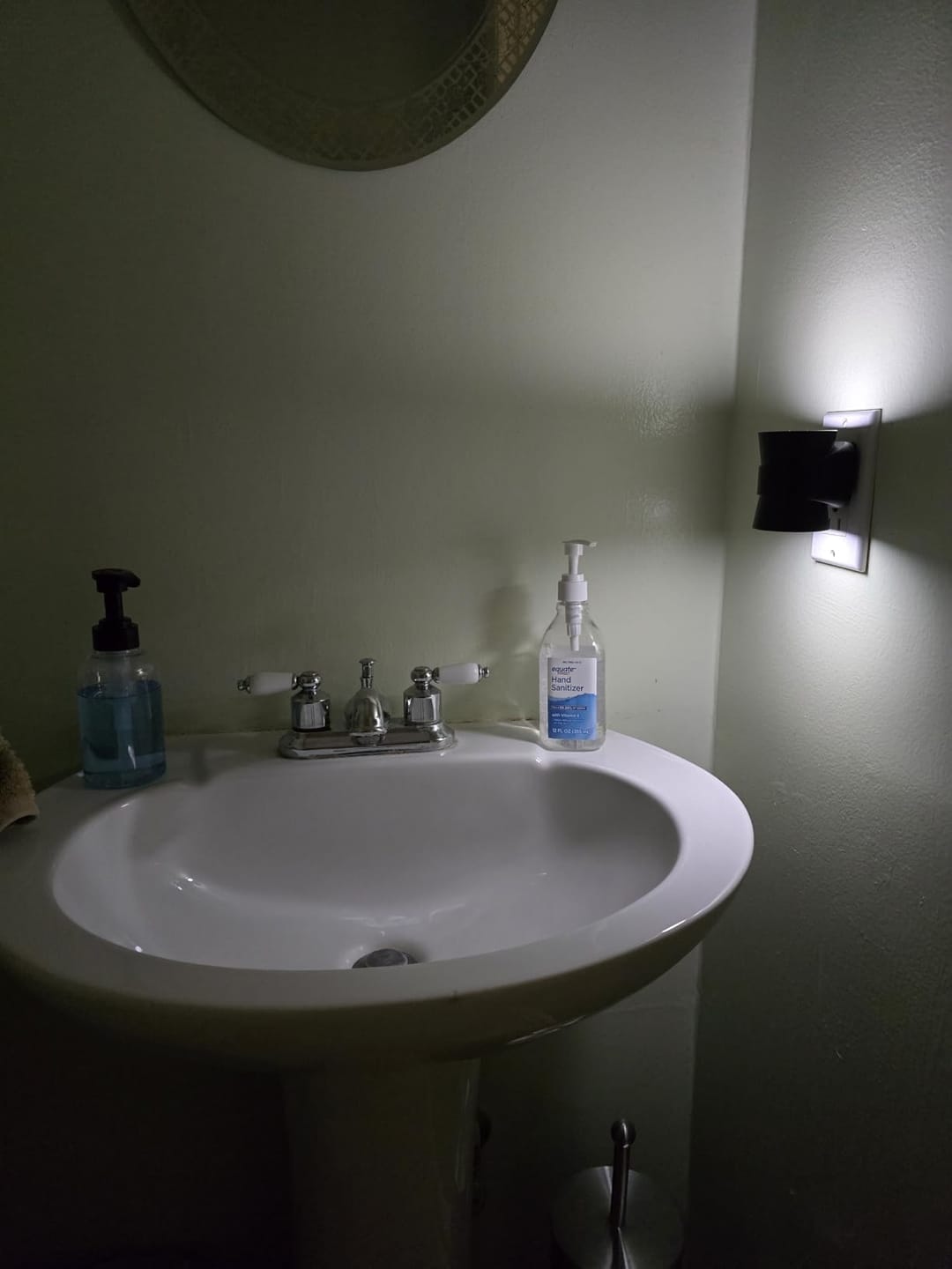 Customer photo review of NightLuxe | Bauhaus Design Nacht Lampe