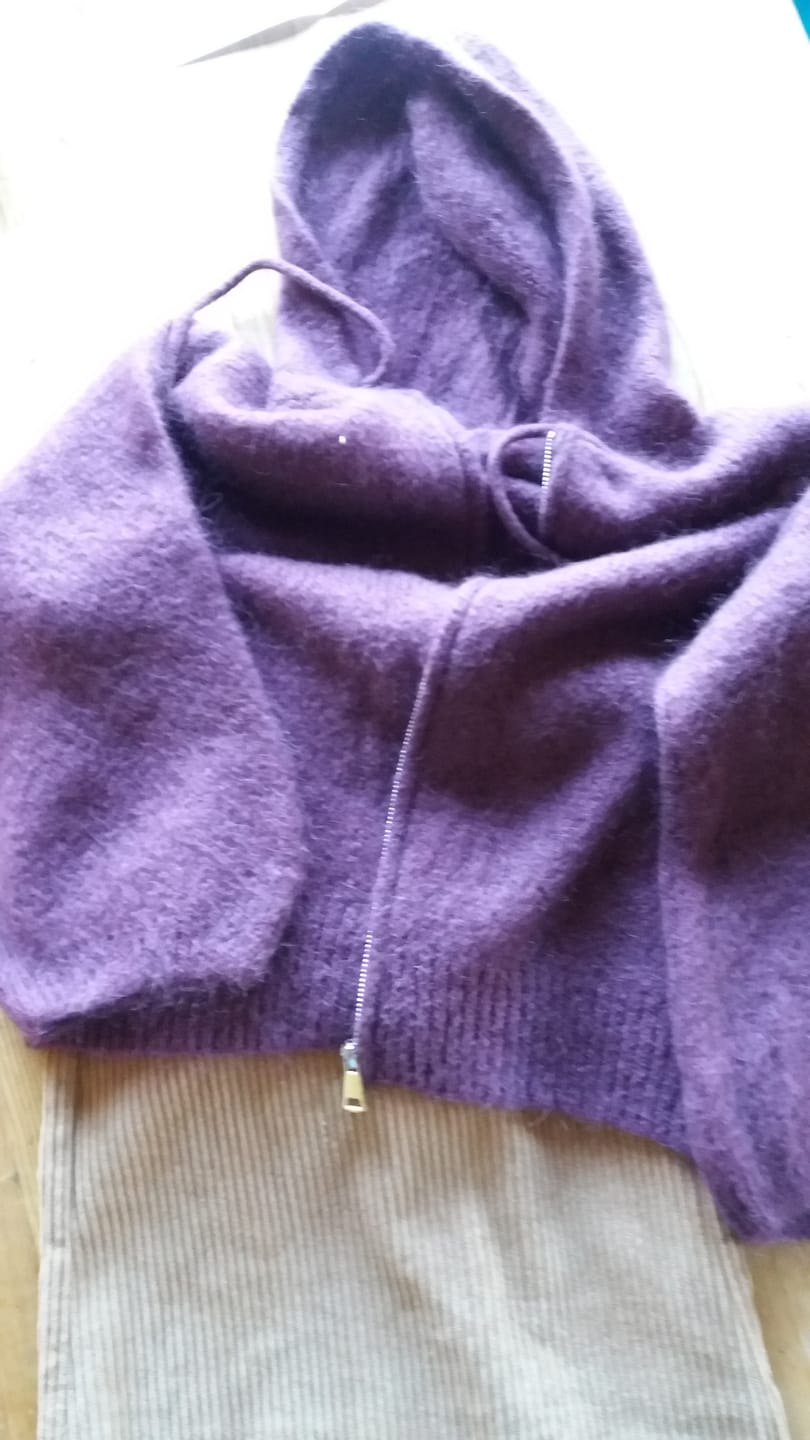 Customer photo review of Gilet capuche Tulia - Prune