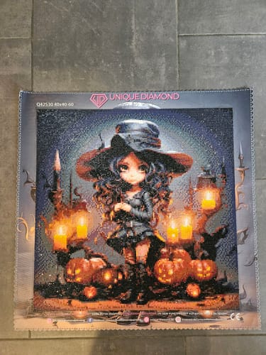 Customer photo review of 5D Diamond Painting - Clara On Halloween
