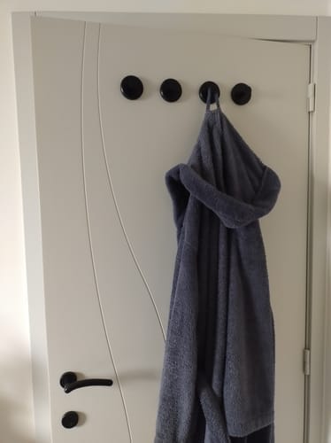 Customer photo review of ROHA SUCTION HOOKS 4X