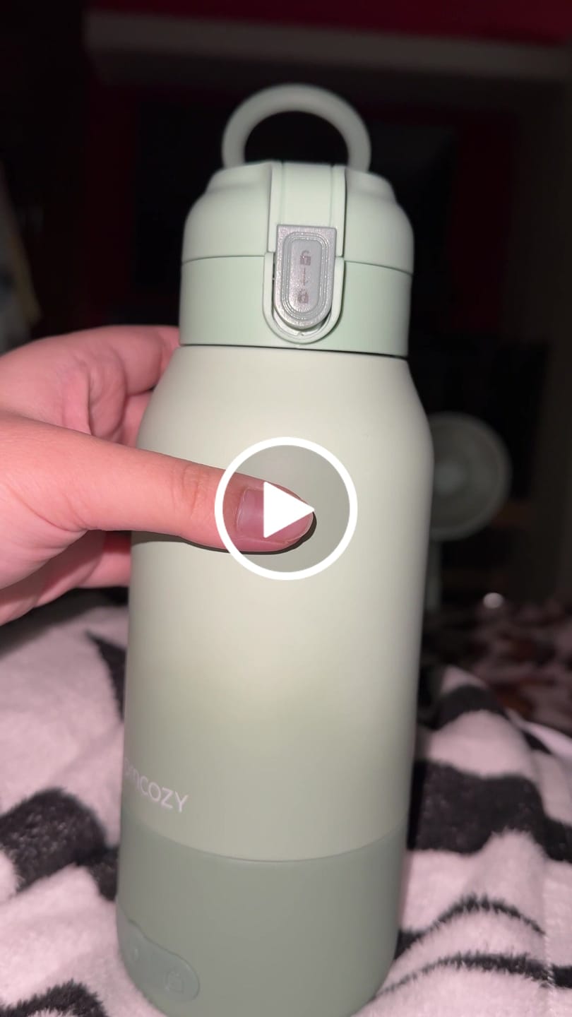 Customer video review of Momcozy Natural Baby Bottle BPA Free Breast Milk Container Storage Collection Bottle