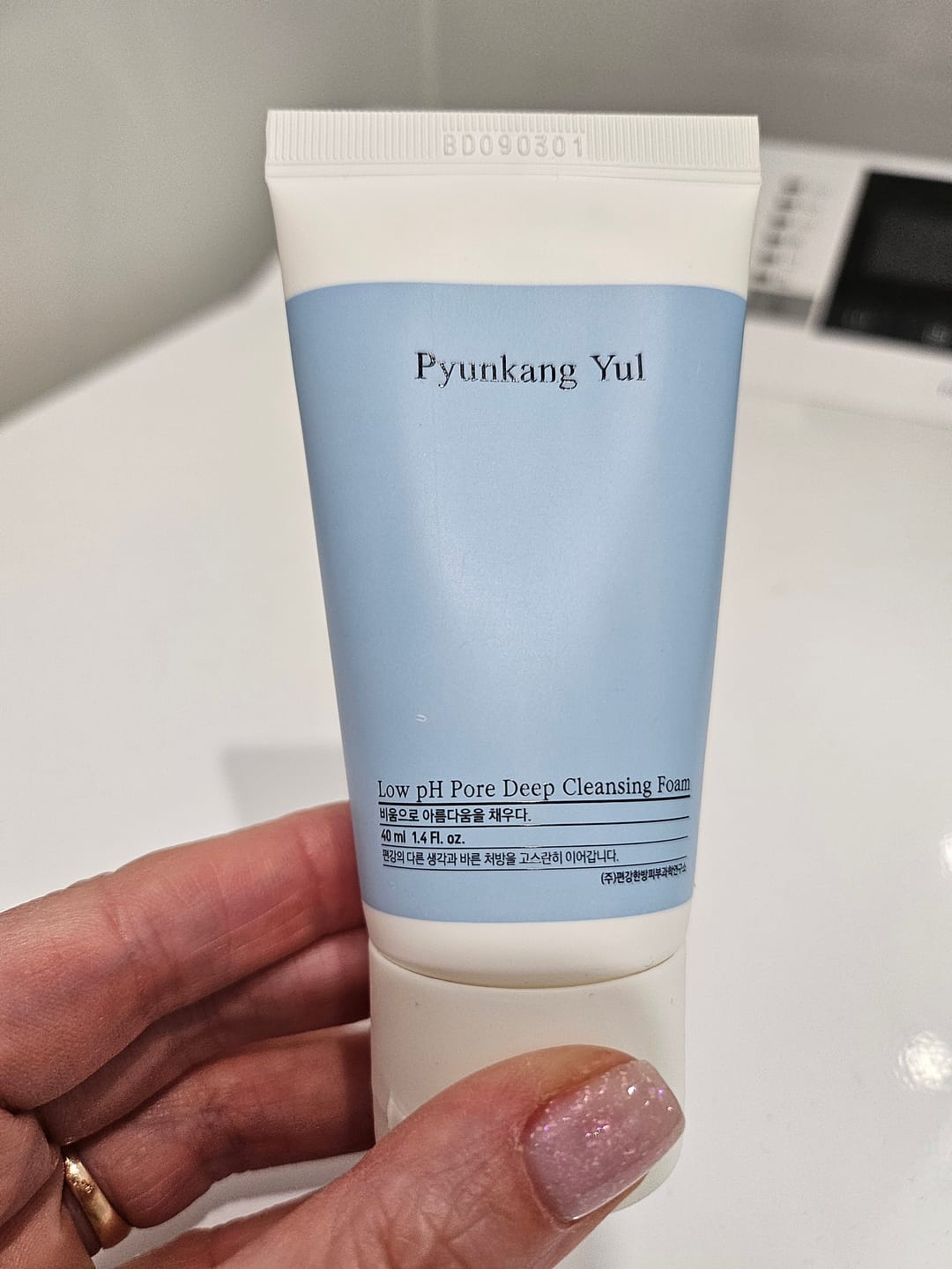 Customer photo review of Maigas putas sejas tīrīšanai Pyunkang Yul Low pH Pore Deep Cleansing Foam