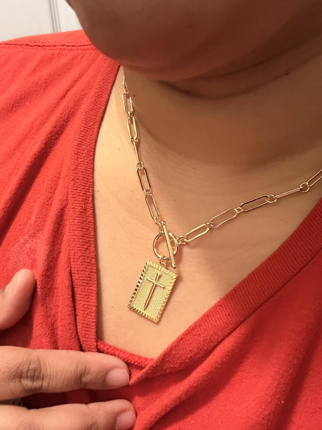 Customer photo review of The Eternal Pendant Necklace
