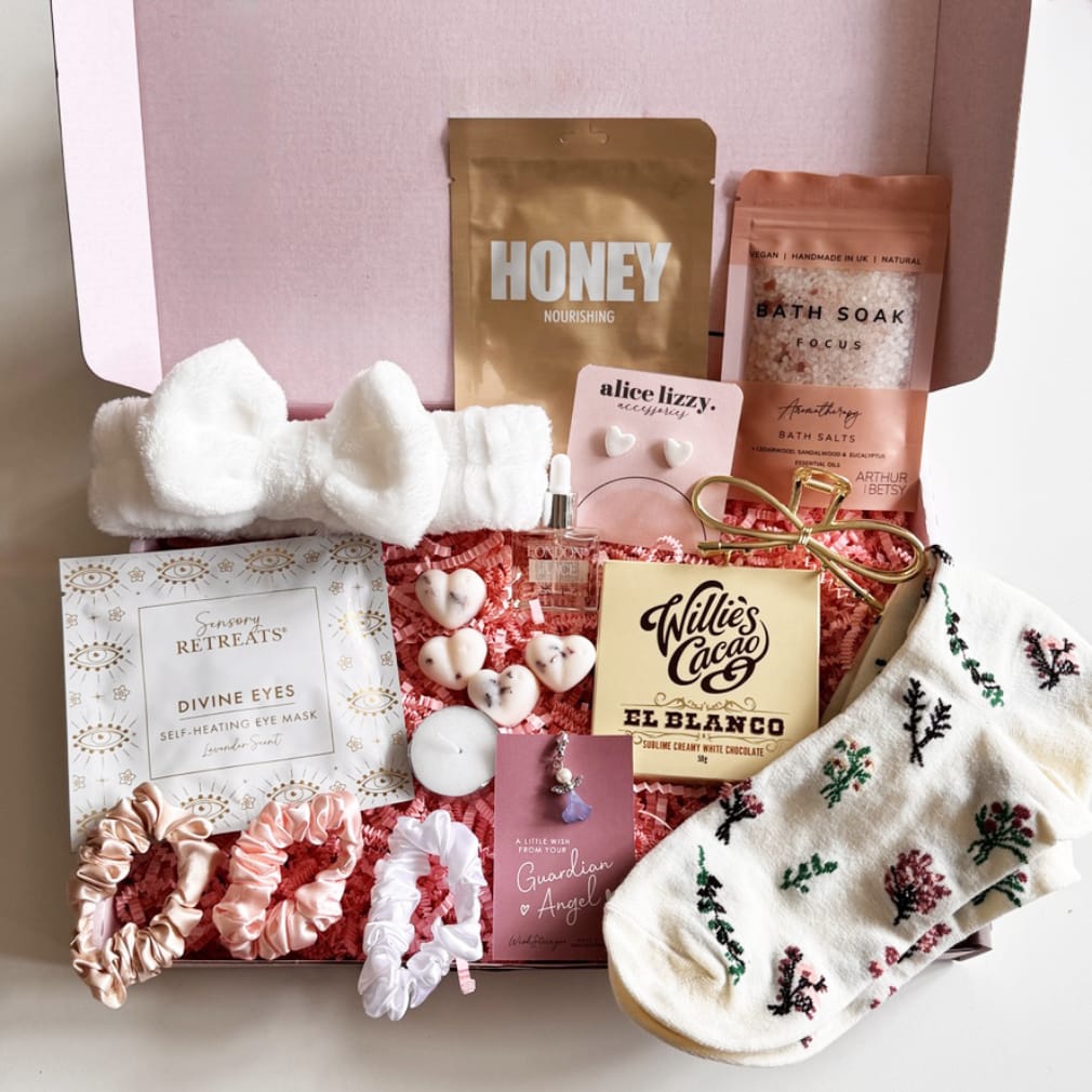 Customer photo review of Glam & Glow | Ready To Go Box