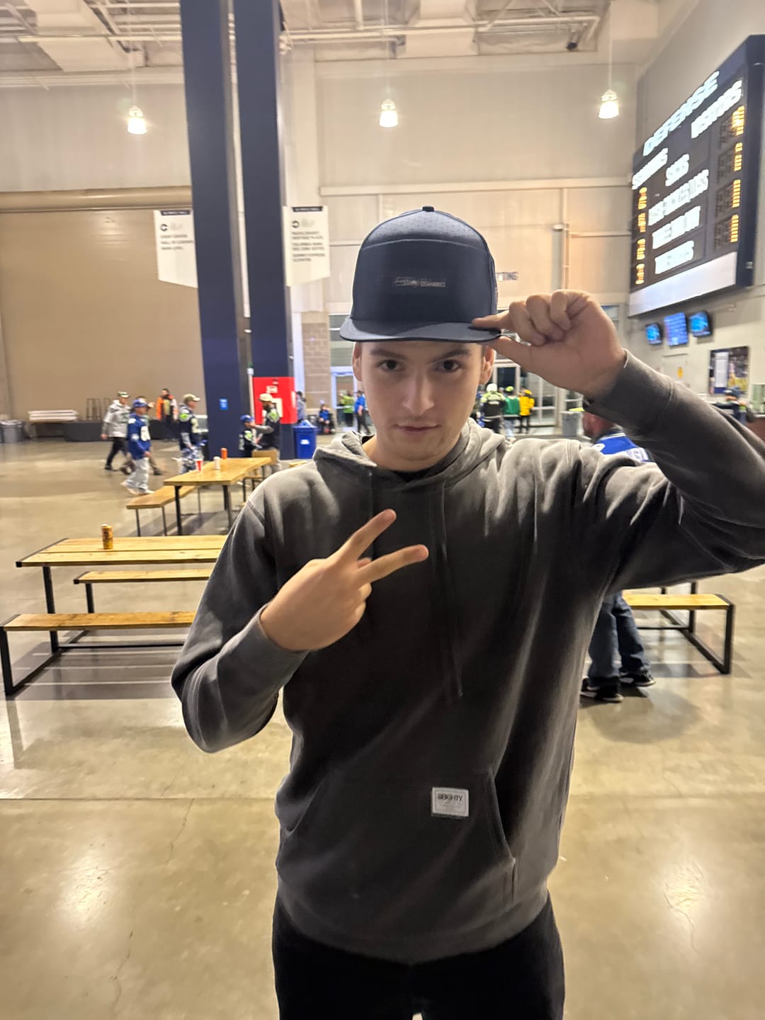 Customer photo review of 80Eighty® HQ PDHoodie