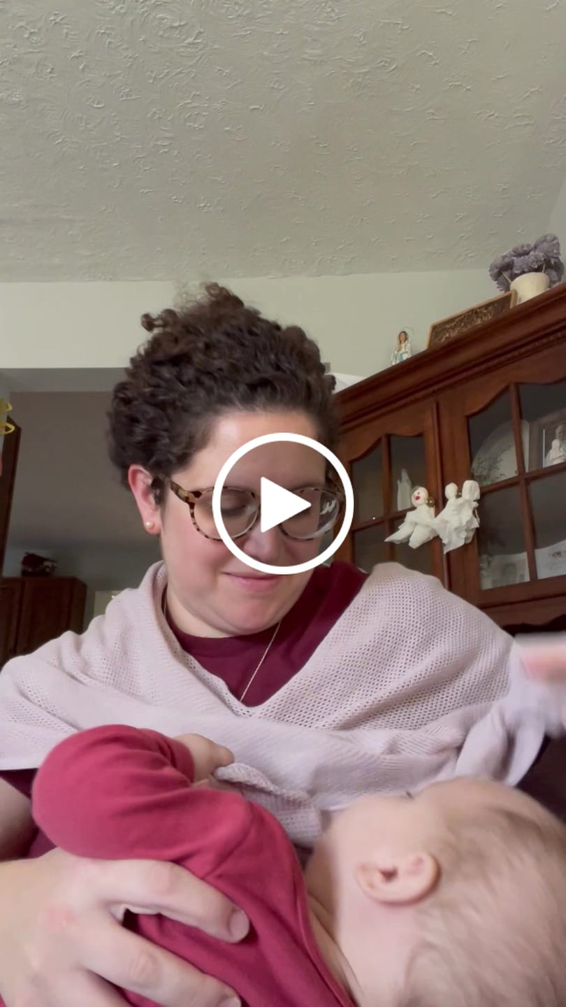 Customer video review of Nestling Baby™ Nursing Cover