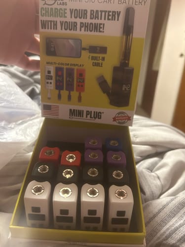 Customer photo review of Mini Plug (20-PACK) 510 Cart Battery with Built-in USB-C Cable, Adjustable Voltage, LED Display
