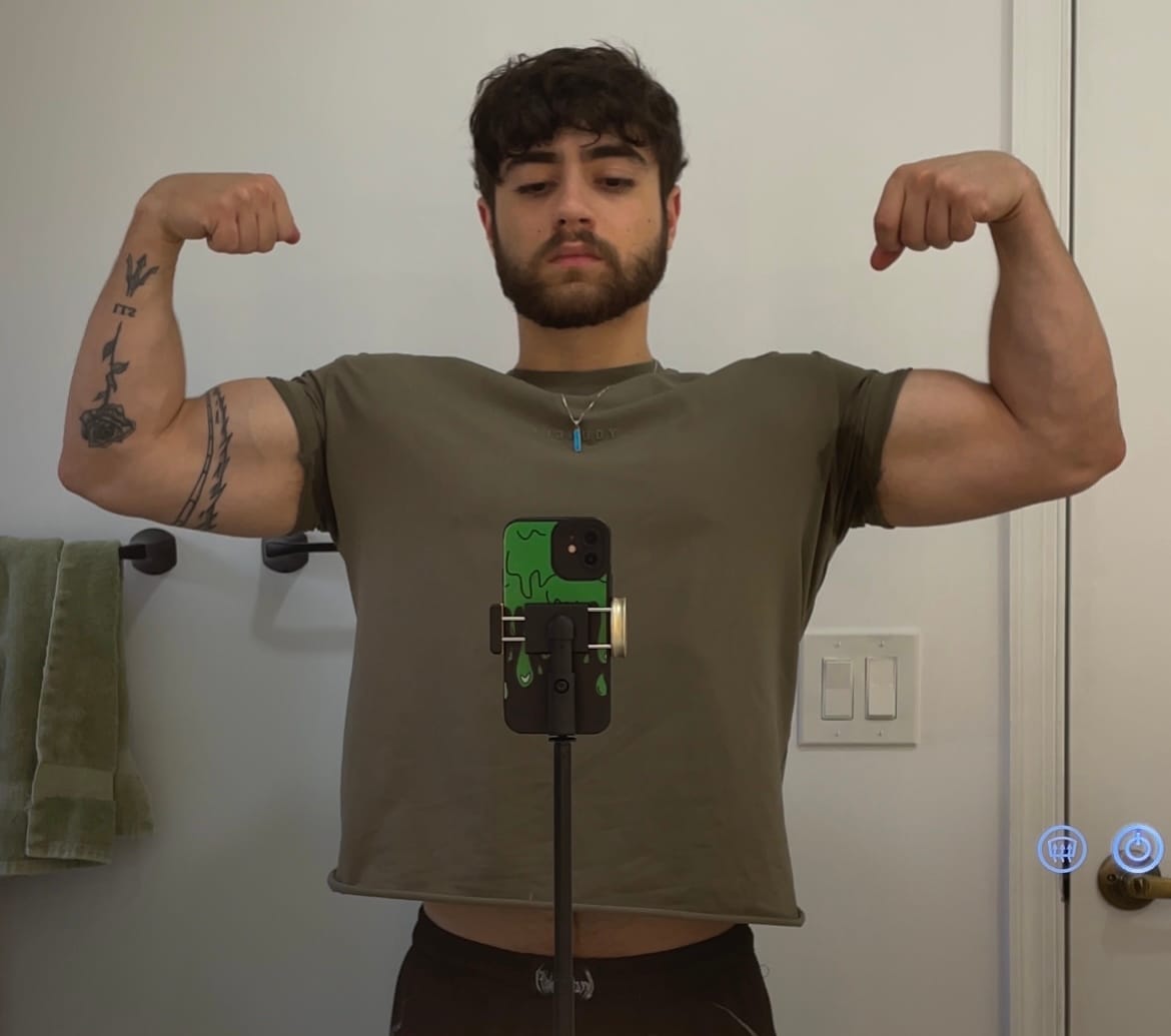 Customer photo review of 4097 - Cropped Tailored Tees