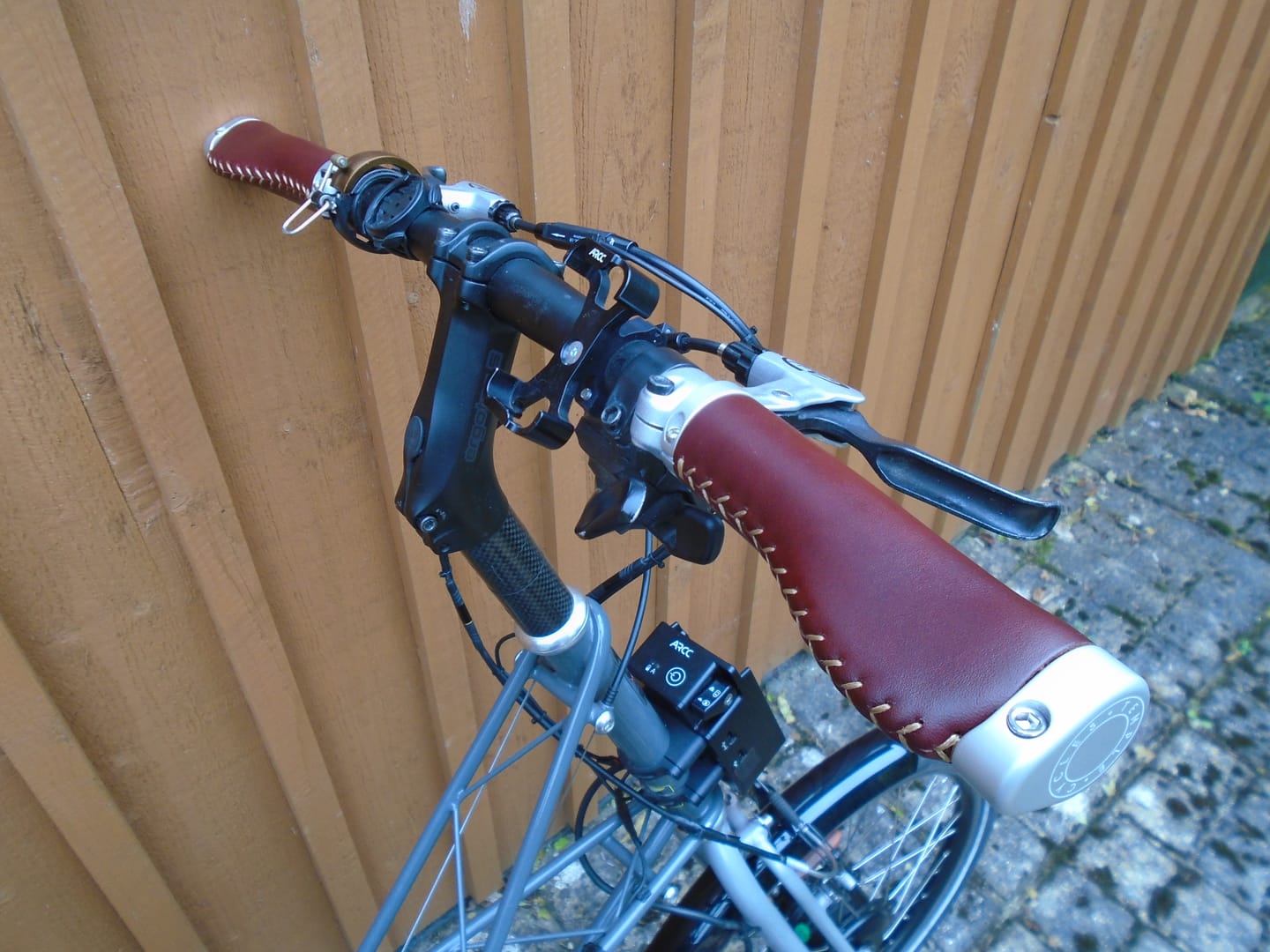 Customer photo review of Temple Ergonomic Leather Grips - Dark Brown