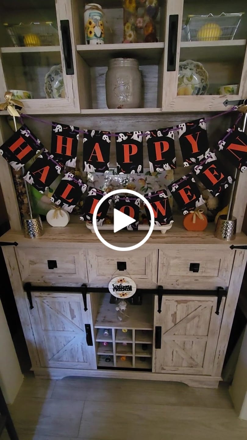 Customer video review of Year Round Holiday bundle - 11 banners + Stand + Banner Box