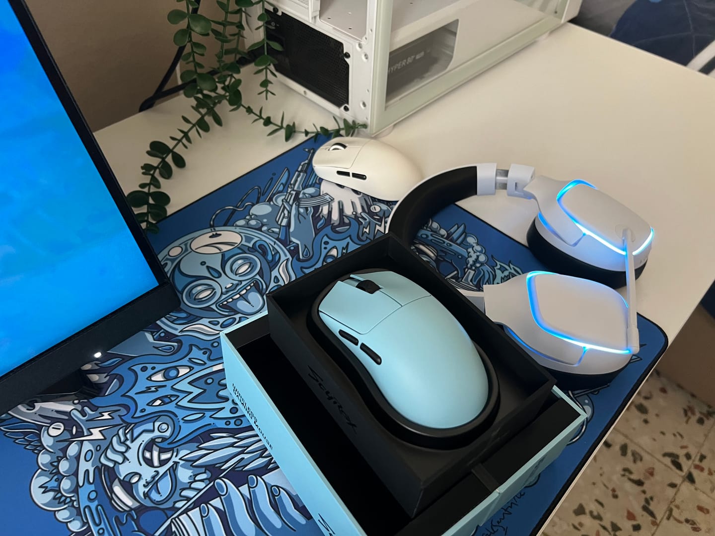 Customer photo review of Scyrox V6 8K Wireless Mouse