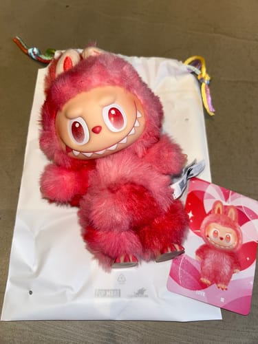 Customer photo review of 【NEW】THE MONSTERS LABUBU V3 Big Into Energy Series Plush Dolls Pop Mart Blind Box