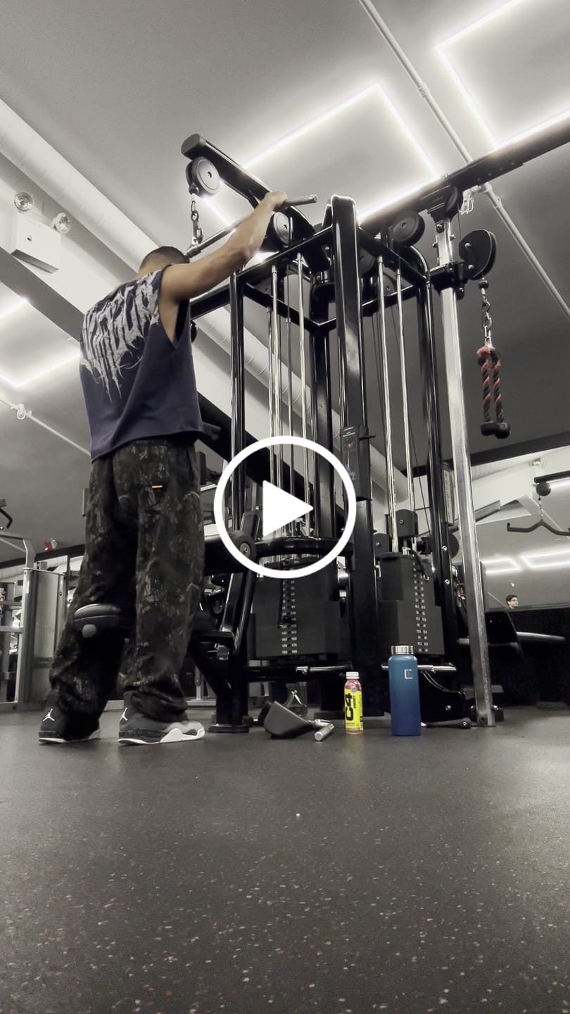Customer video review of 3022 - Anarchy Cropped Tanks
