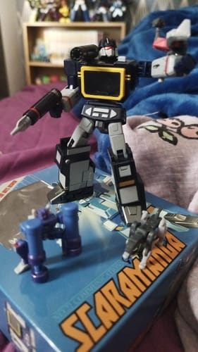 Customer photo review of NA NewAge H21 H-21 Scaramanga ( Soundwave ) 4 in 1 pack New Age 9cm / 3.5"