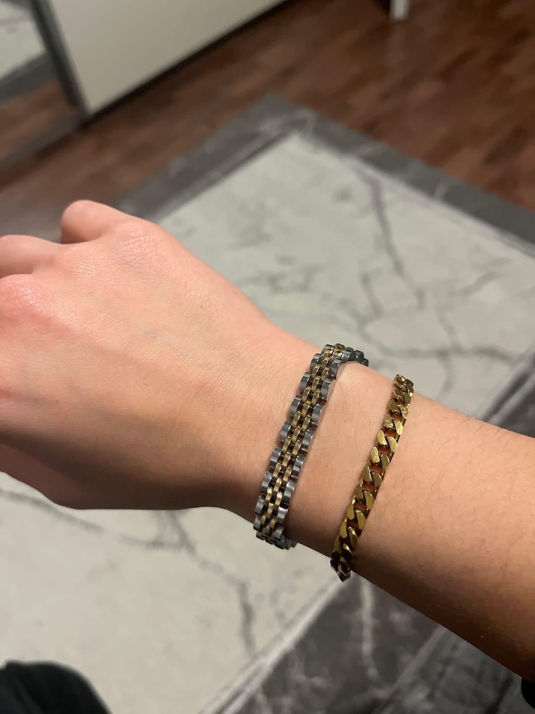 Customer photo review of Grace Armband | 18K vergoldet