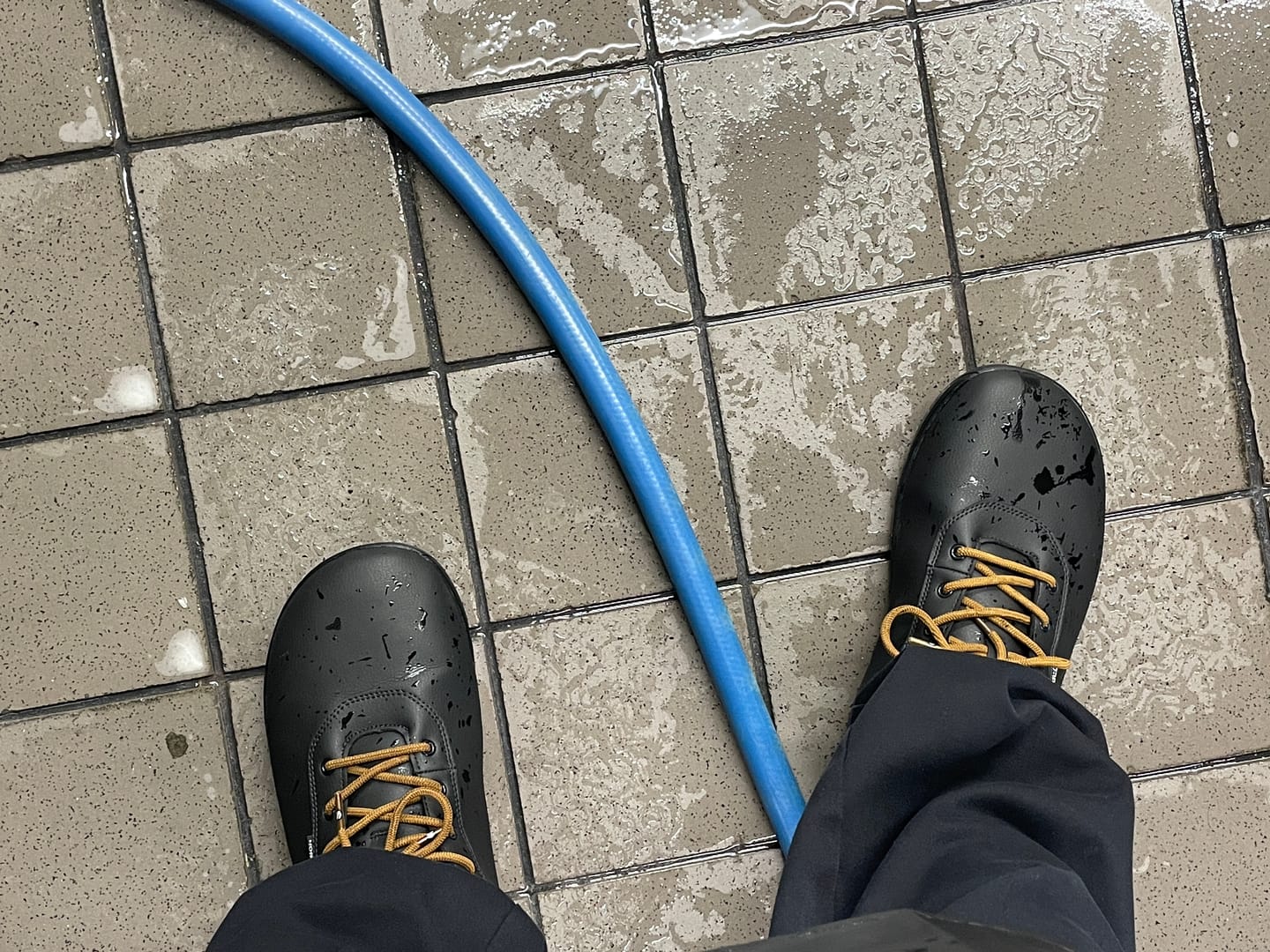Customer photo review of Spruce - Waterproof Barefoot Shoes
