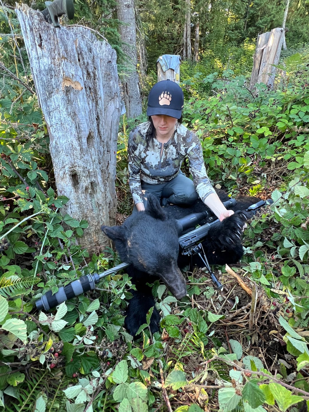 Customer photo review of PRO Bear Paw Trucker