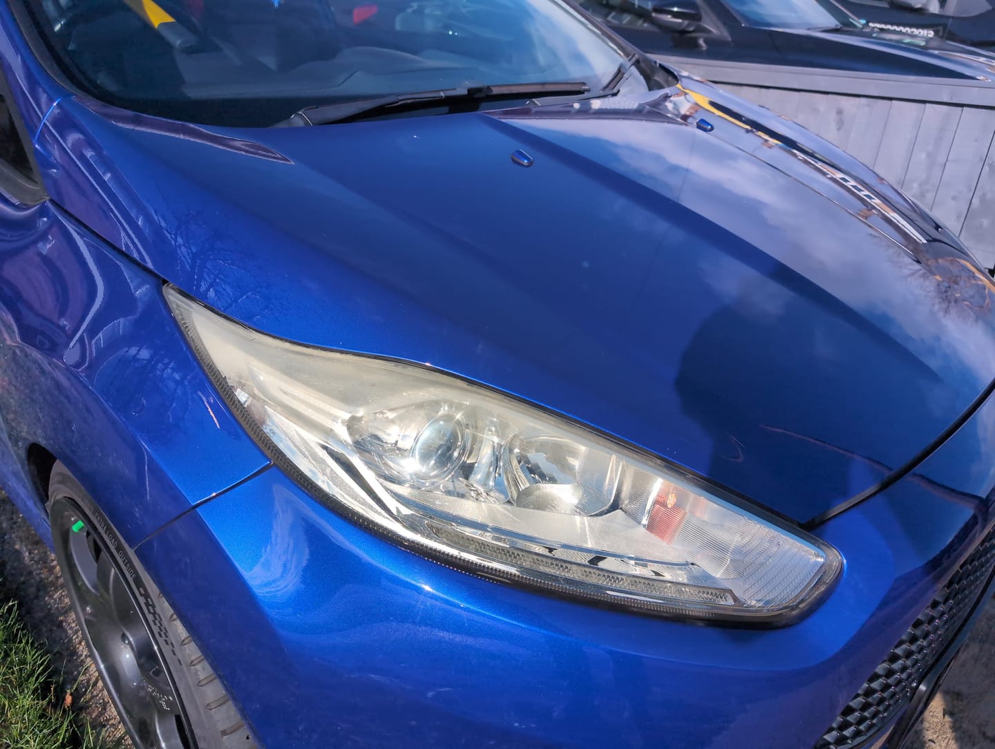 Customer photo review of Genuine Ford Non-Heated 'Mist' Washer Jets (Painted)