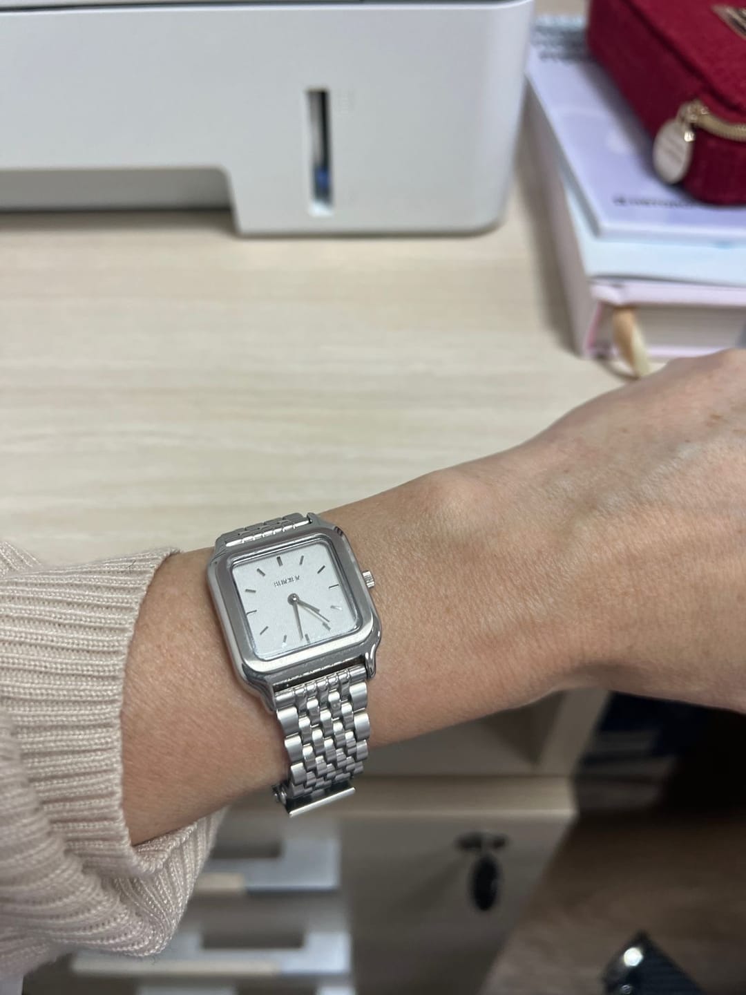 Customer photo review of Macy Silver White