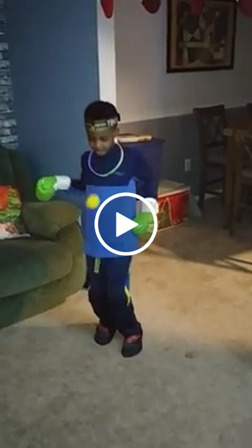 Customer video review of TEKXYZ Boxing Reflex Ball - 3 Difficulty Levels