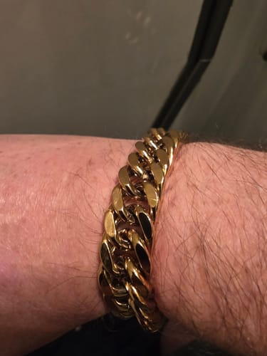 Customer photo review of 15mm Miami Curb Cuban Bracelet