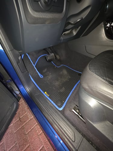 Customer photo review of Auto Fußmatten nach Maß - Komplettset