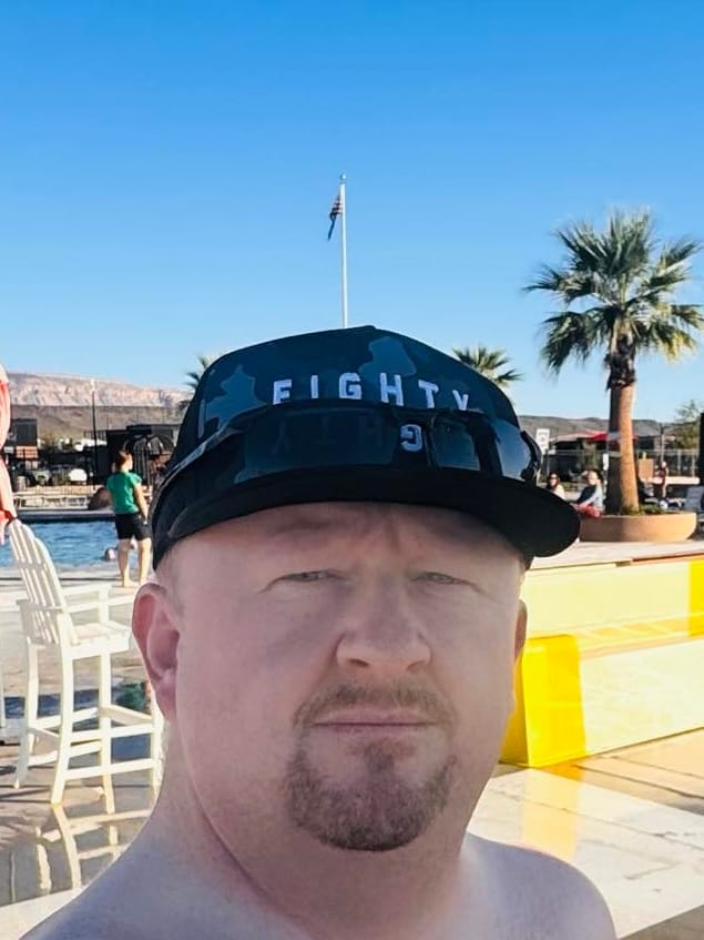 Customer photo review of 80Eighty® Mirror Hat