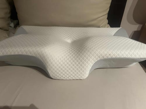 Customer photo review of Gerincbarát Anatómiai Párna Ergonomikus Kialakítással