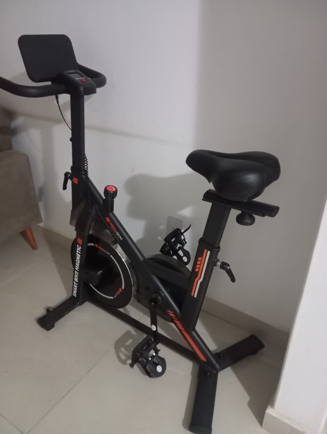 Customer photo review of Bicicleta Ergométrica Smart Bike Magnetic MegaGym