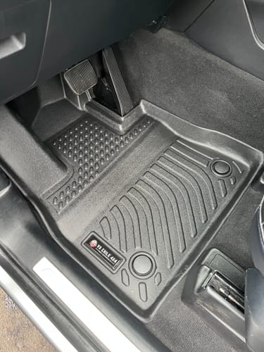 Customer photo review of Pisos Calce Perfecto Ford Explorer 3 Corridas (2020 - 2025)