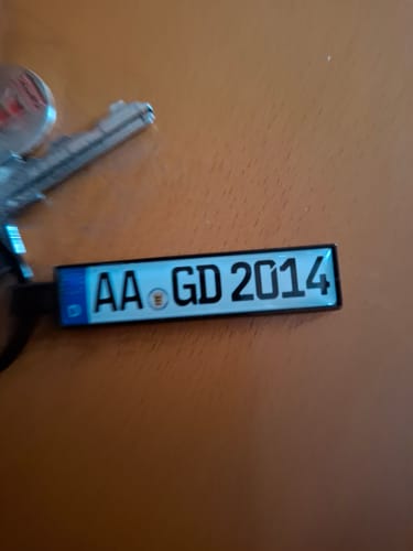 Customer photo review of Kennzeichen Schlüsselanhänger Mini Nummernschild Metall