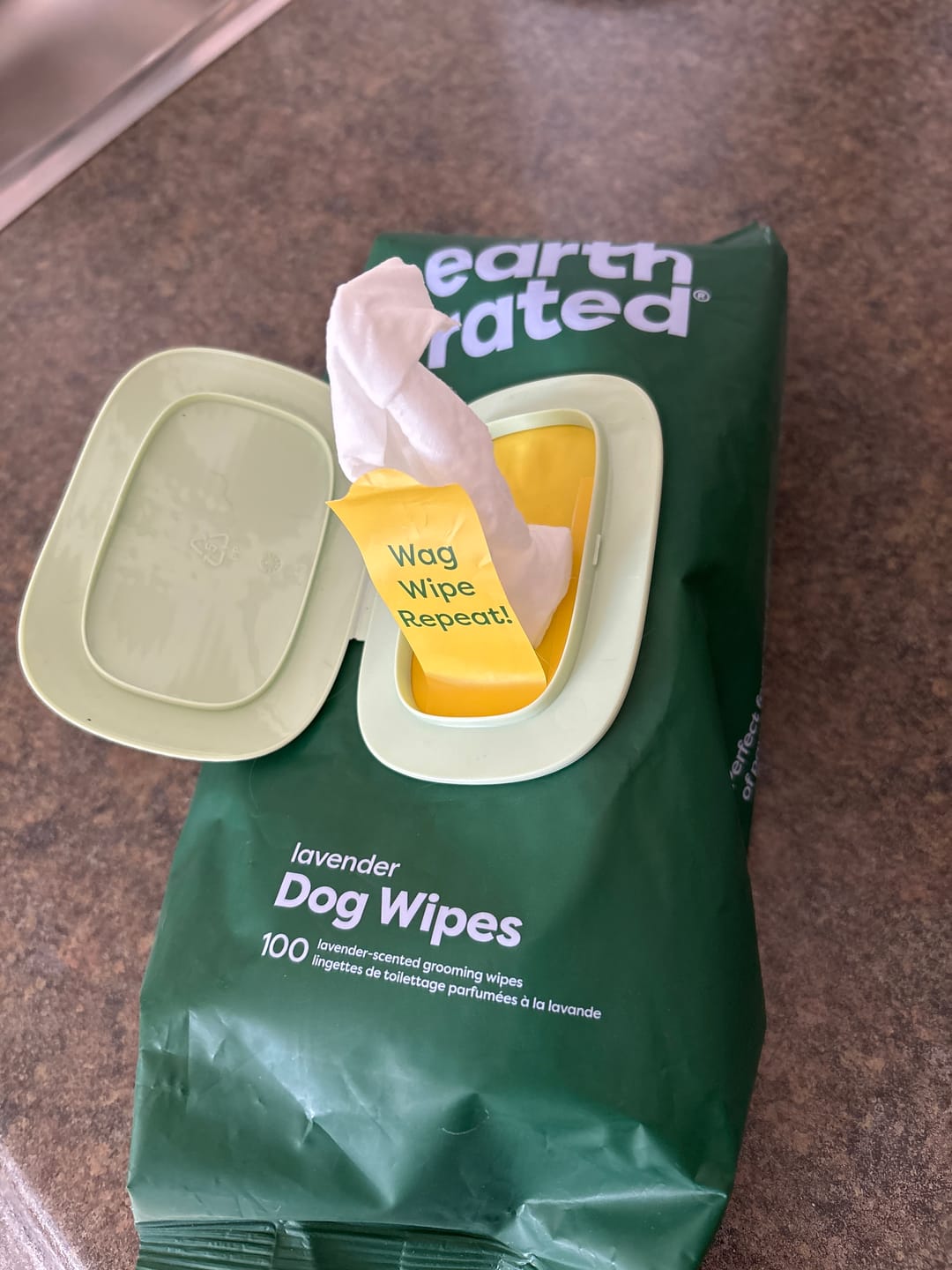 Customer photo review of Earth Rated - Lingettes nettoyante pour chien