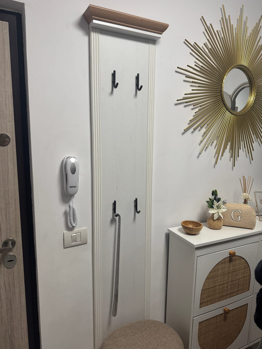 Customer photo review of Cuier JASMIN, alb/stejar artisan, PAL, 41x9x195 cm