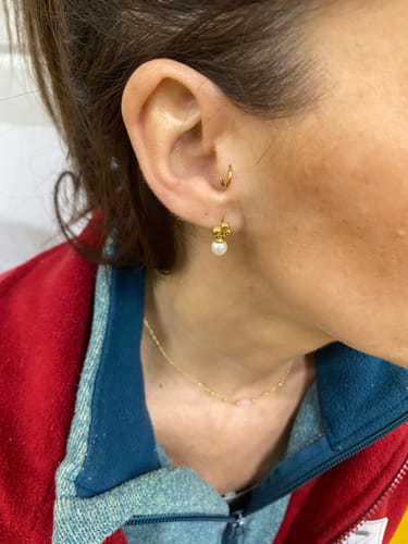 Customer photo review of Boucle d'oreille Perle blanche plaqué or
