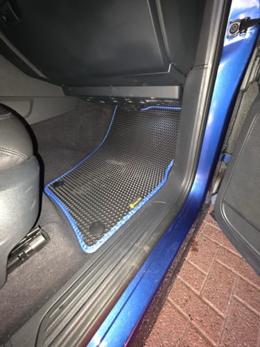 Customer photo review of Auto Fußmatten nach Maß - Komplettset