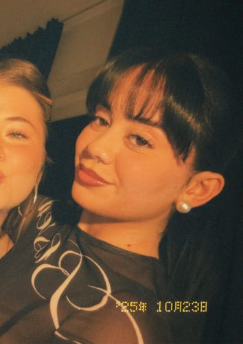 Customer photo review of Piercing Louise