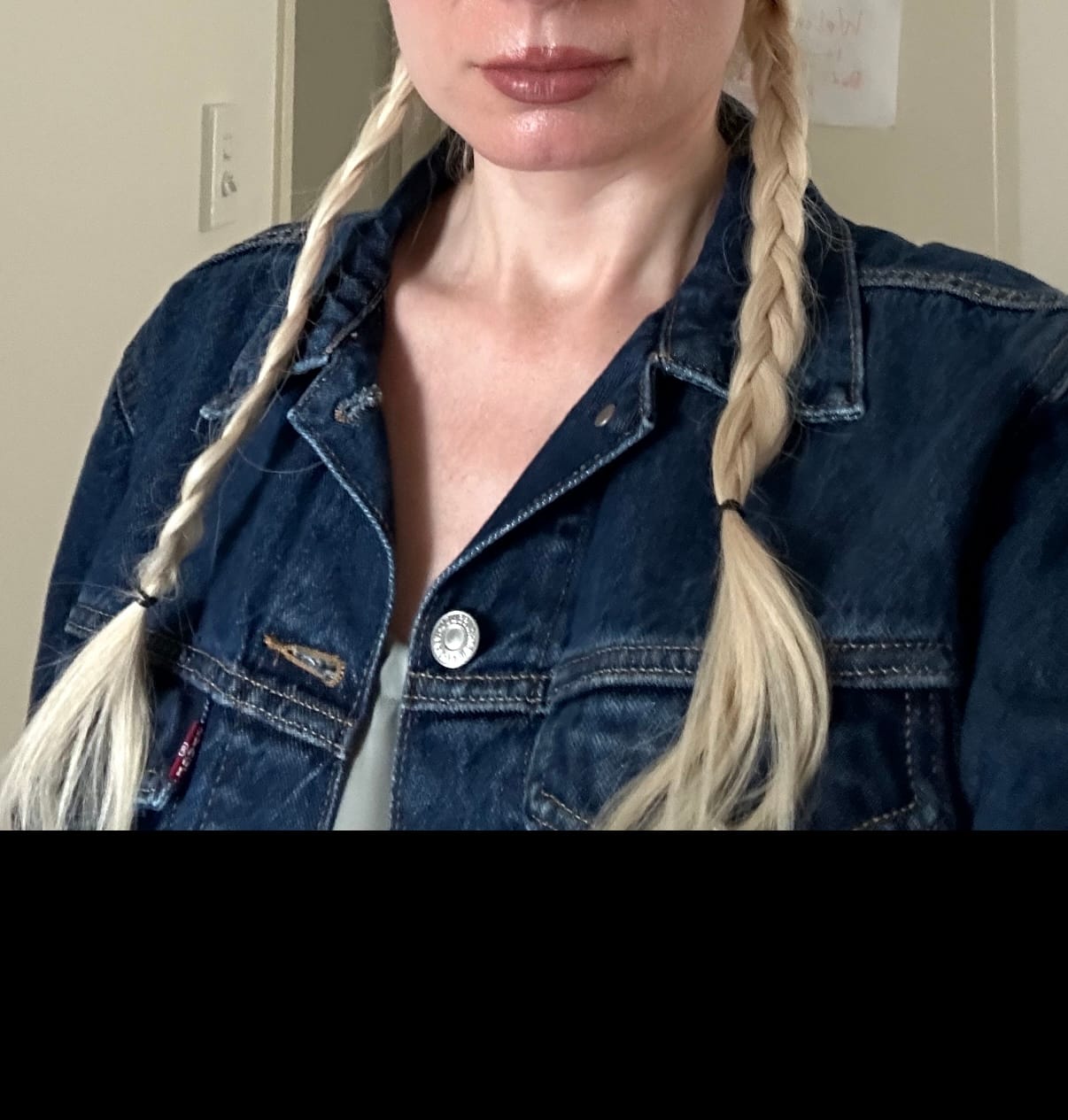 Customer photo review of 18 Inch Tape Hair Extensions