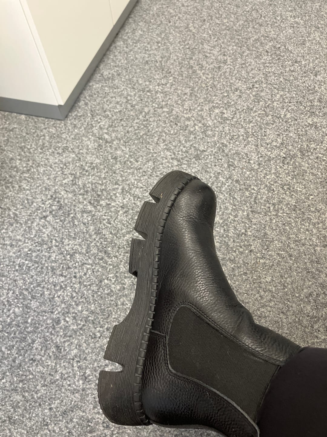 Customer photo review of Women Retro Genuine Leather Platform Low-Heel Boots