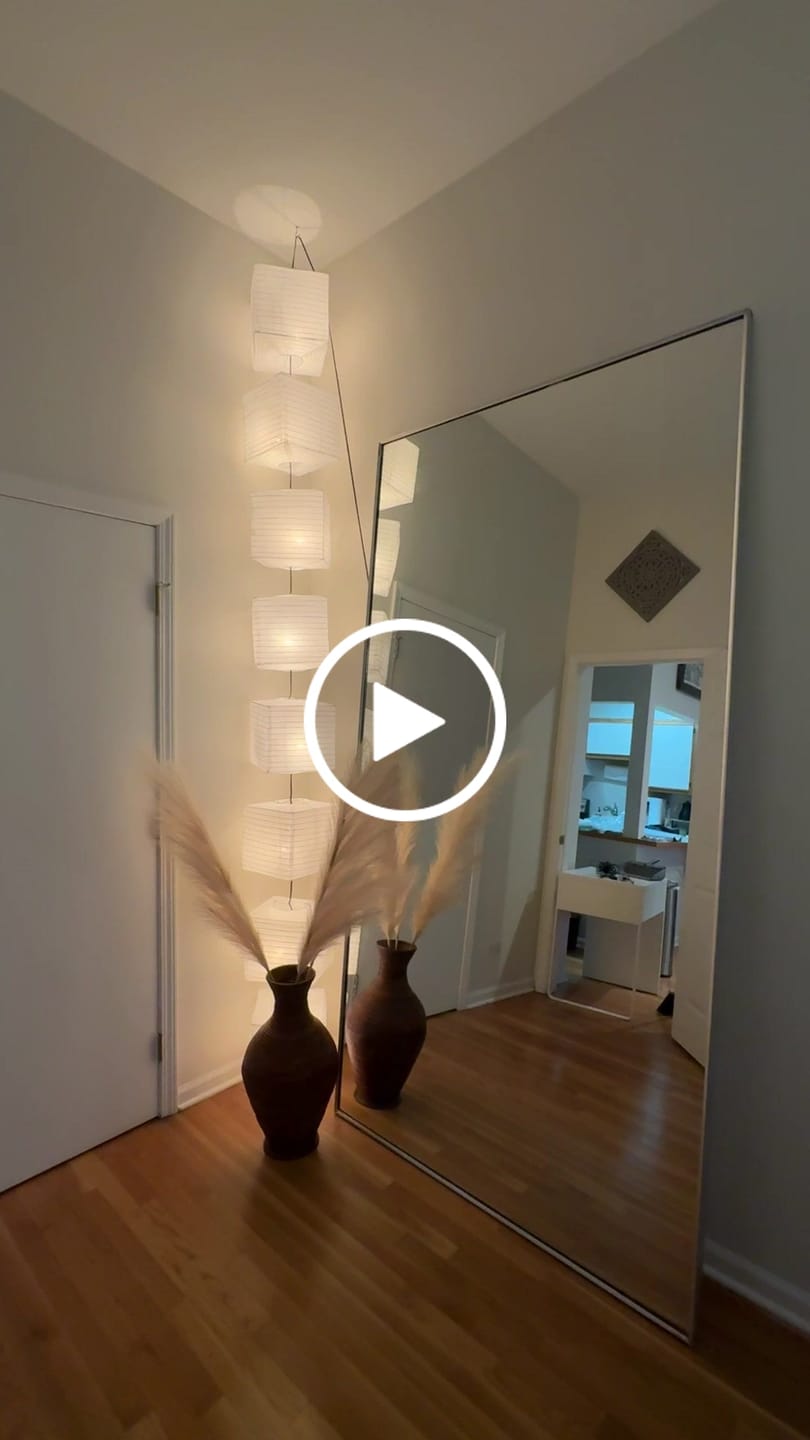 Customer video review of 10" White Square Shaped Paper Lantern