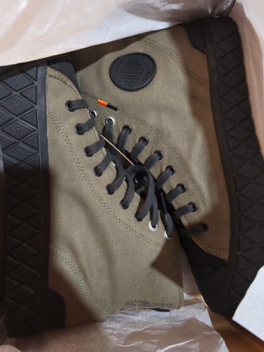 Customer photo review of Zapatilla Palladium Palla Ace Mid Hombre Verde - Suela Negro