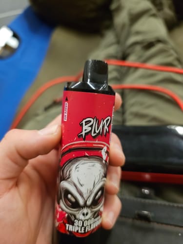 Customer photo review of Blur 30000 - Puff Jetable / Vape Disposable 2% Nicotine - Triple Saveurs