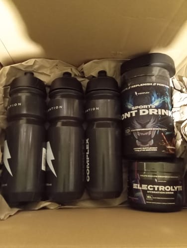 Zákaznická recenze s fotkou produktu Electrolyte Hydration Drink