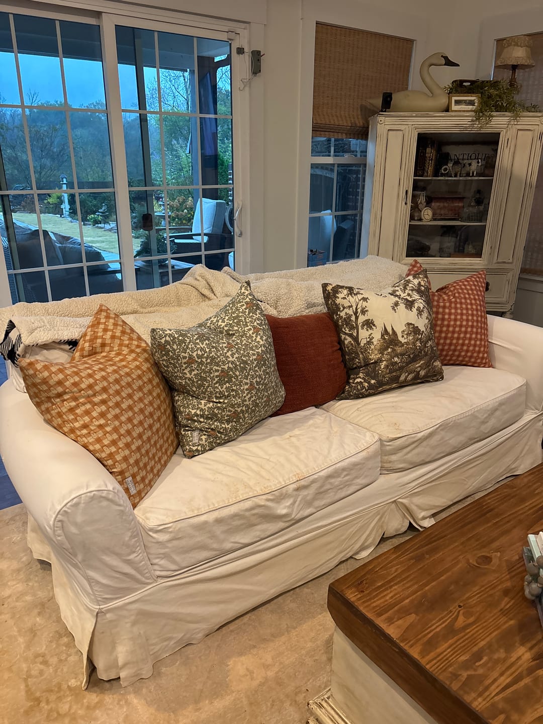Customer photo review of Hollow Grove 4-Pack - 18" | 22"