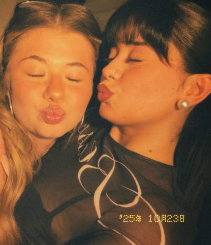 Customer photo review of Piercing Louise