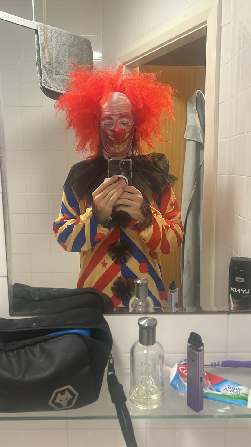 Customer photo review of Creepy Clown Costume, Mens