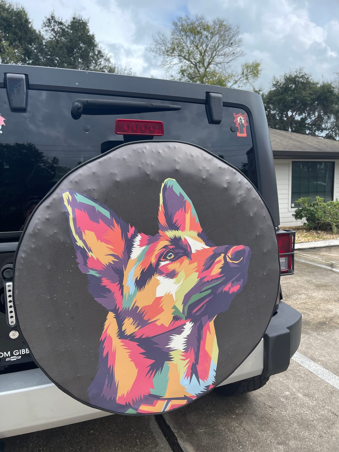 Customer photo review of Pop Art German Shepherd, Belgian Malinois, Spare Tire Cover for Jeep, Van, Bronco, RV