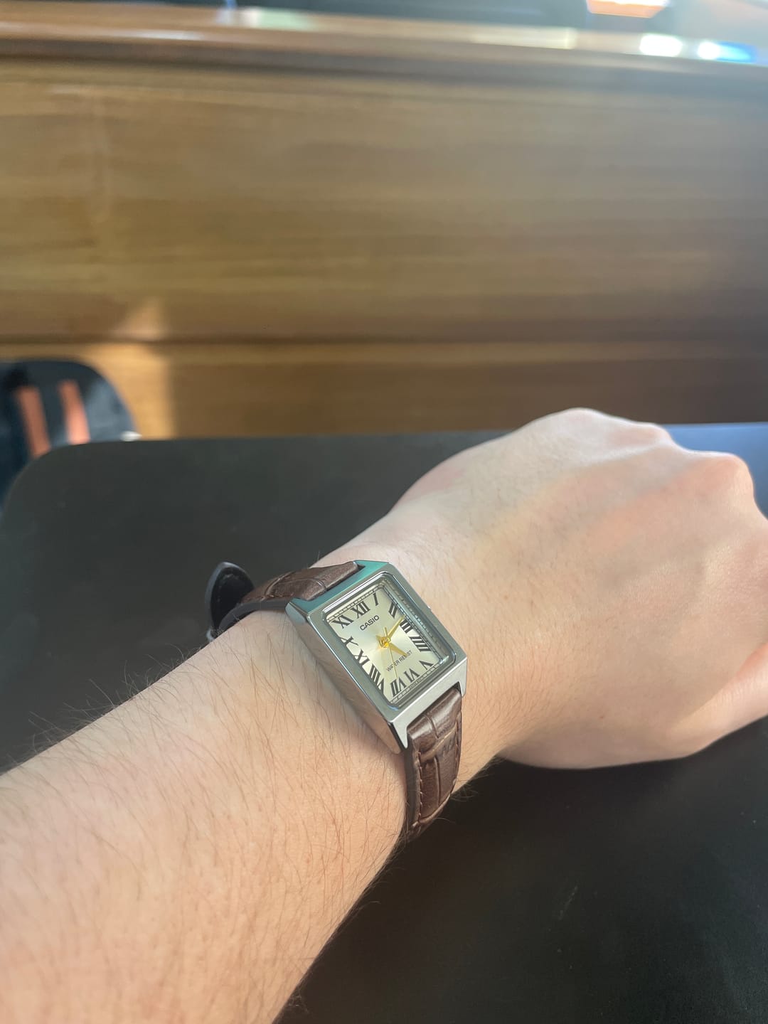 Customer photo review of Reloj Casio Tank Análogo LTP-V007L-9BUDF Cuero Dial Champaña
